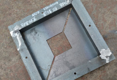 Black iron Angle box